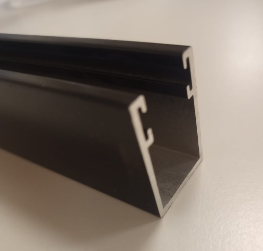 Guia lateral roller aluminio GENERICO negro x mts