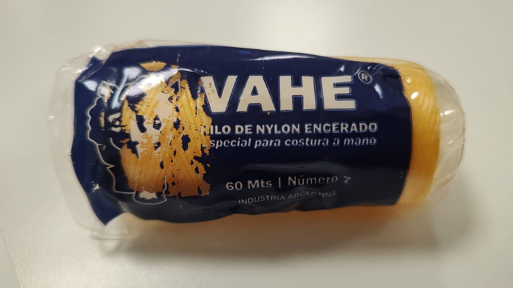 Hilo 7 encerado retorcido VAHE crudo x 60m