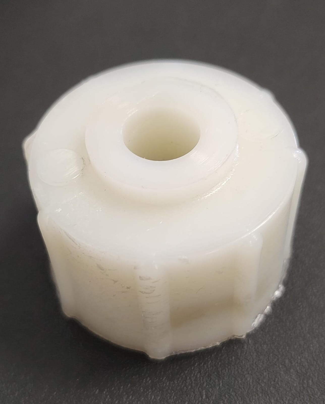 [SOP4227] Puntera 2" hueca p/tubo redondo x unid