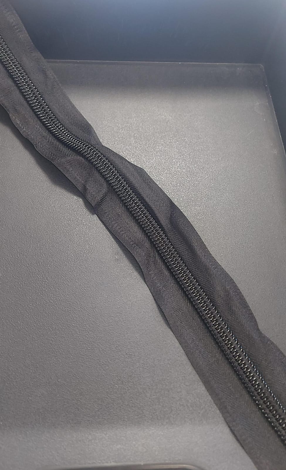 [4253] Cierre 10mm reforzado negro x mt