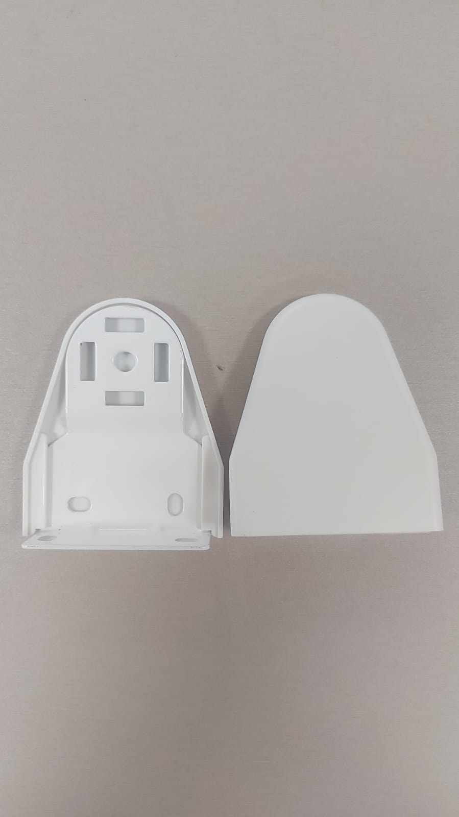 [4418] Soporte roller 50mm ROLLTECH (met. c/tapa) blanco x par