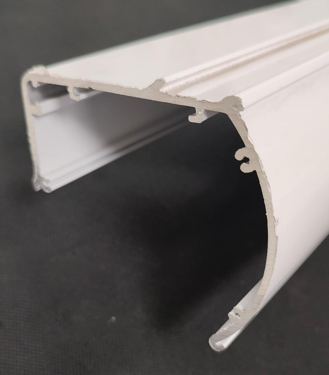 Cassette roller aluminio C100 GENERICO blanco x mts