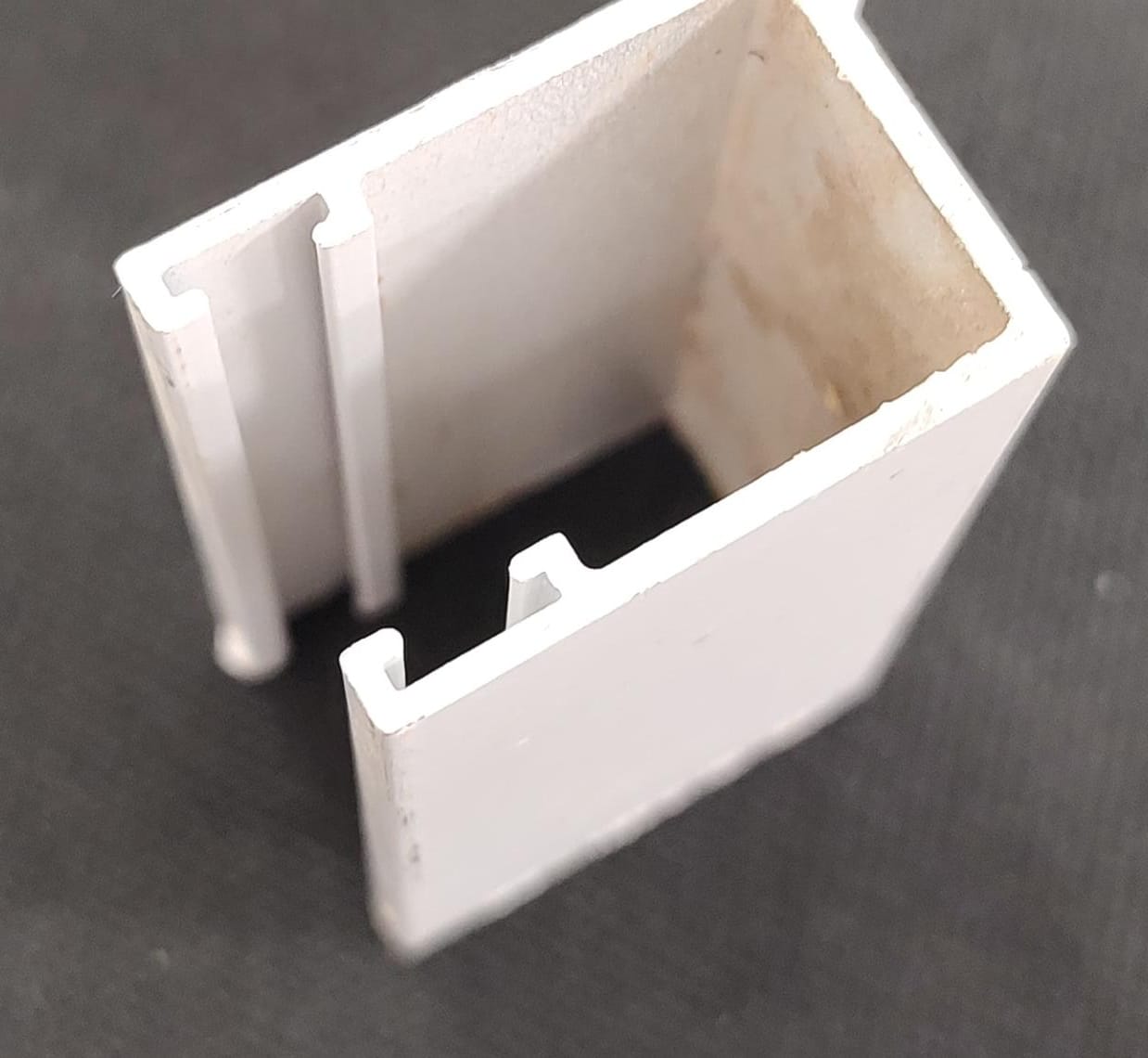 Guia lateral roller aluminio GENERICO blanco x mts